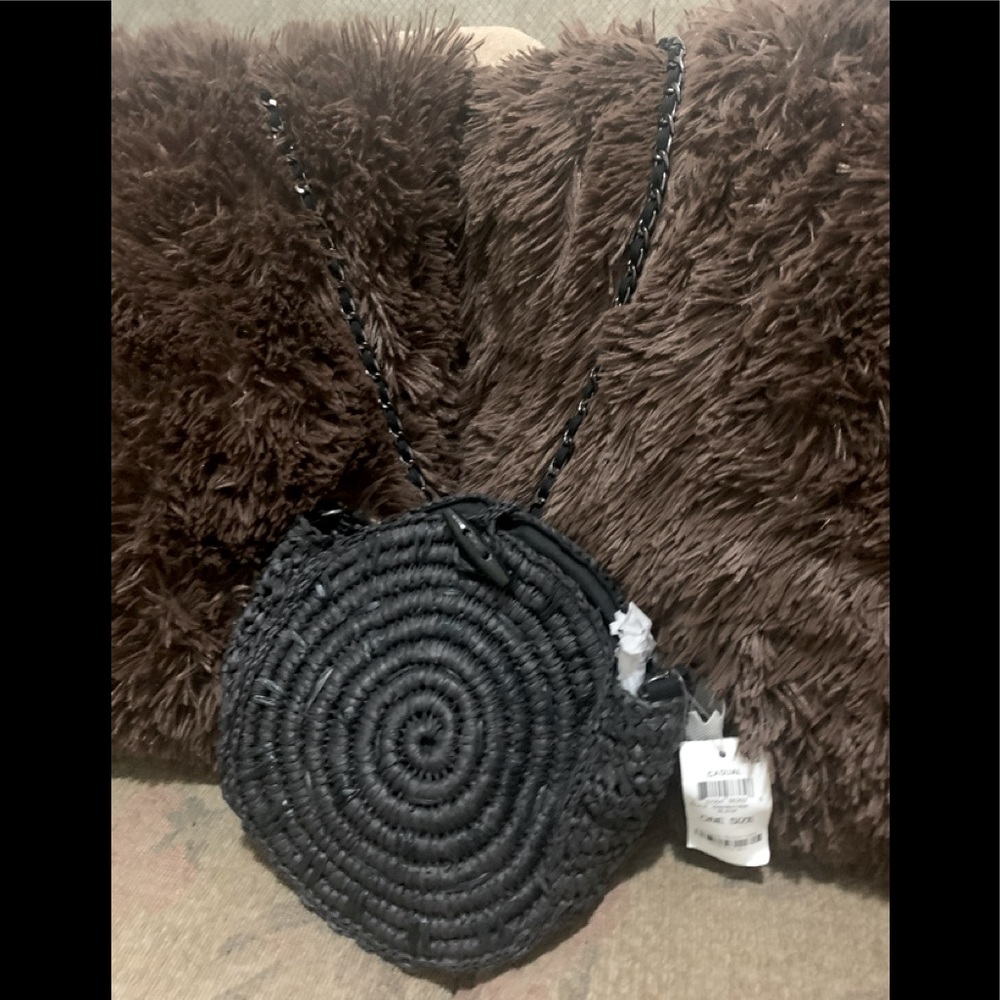 Black shoulder bag